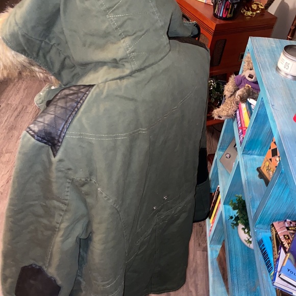 Utility Coat - Picture 5 of 7